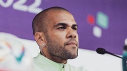 Dani Alves non ha pagato la cauzione e trascorre (almeno) un’altra notte in prigione