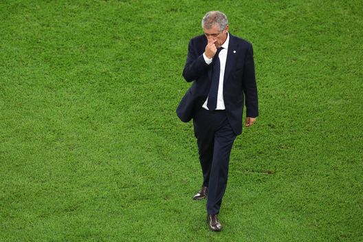 (Photo by Alexander Hassenstein/Getty Images) fernando santos portogallo