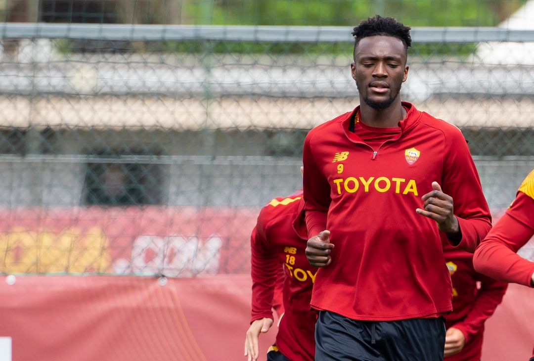 Roma, rifinitura in vista del Leverkusen: ci sono Dybala e Wijnaldum – FOTO GALLERY - immagine 11