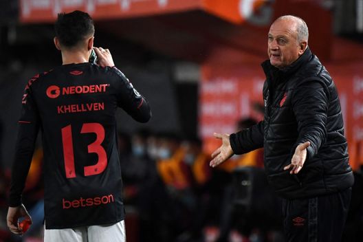 Luiz Felipe Scolari (Photo by Luis ROBAYO / AFP) (Photo by LUIS ROBAYO/AFP via Getty Images) Palmeiras-Corinthians, derby paulista fra allenatori portoghesi al top del Brasilerao- immagine 2