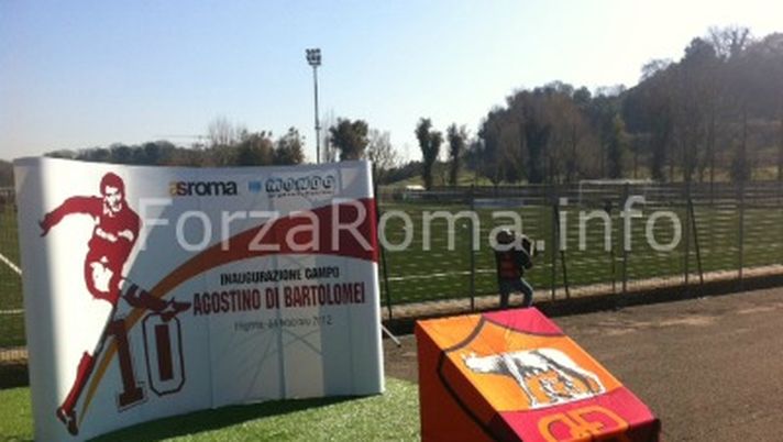 Cerimonia di intitolazione campo a Di Bartolomei . Il figlio: “Grazie per quello che ci state regalando”(FOTO e VIDEO) - immagine 1