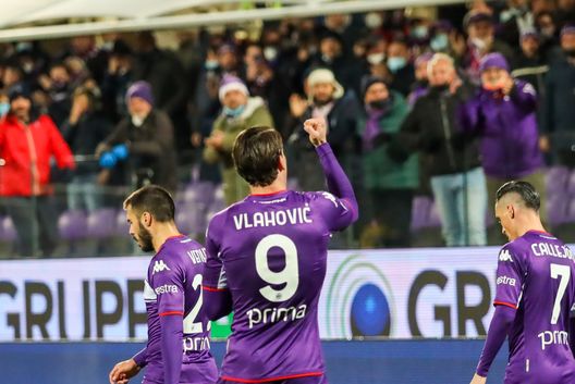GERMOGLI PH: 30 NOVEMBRE 2021 FIRENZE STADIO ARTEMIO FRANCHI SERIE A FIORENTINA VS SAMPDORIA NELLA FOTO ESULTANZA GOL VLAHOVIC GERMOGLI PH: 30 NOVEMBRE 2021 FIRENZE STADIO ARTEMIO FRANCHI SERIE A FIORENTINA VS SAMPDORIA NELLA FOTO ESULTANZA GOL VLAHOVIC