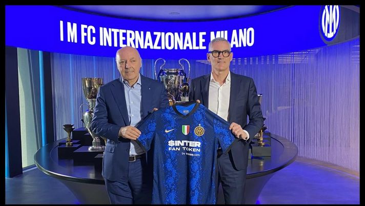 Inter-Socios, Antonello e Marotta presentano la nuova maglia con il main sponsor Inter-Socios, Antonello e Marotta presentano la nuova maglia con il main sponsor - immagine 1