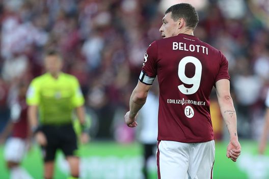 LA SPEZIA, ITALY - NOVEMBER 06: Andrea Belotti of Torino FC reacts during the Serie A match between Spezia Calcio v Torino FC at Stadio Alberto Picco on November 6, 2021 in La Spezia, Italy. (Photo by Gabriele Maltinti/Getty Images) Belotti-Sanabria in numeri: il 9 crea più chances, il 19 fa girare meglio la squadra- immagine 2