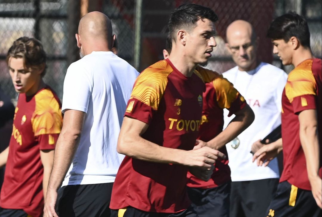 Trigoria, la Roma torna in campo in vista della sfida col Verona – FOTO GALLERY - immagine 25