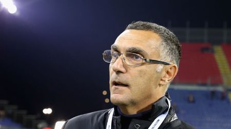 CAGLIARI, ITALY - NOVEMBER 25: Beppe Bergomi looks on during the Serie A match between Cagliari Calcio and FC Internazionale at Stadio Sant'Elia on November 25, 2017 in Cagliari, Italy. (Photo by Enrico Locci/Getty Images) CAGLIARI, ITALY - NOVEMBER 25: Beppe Bergomi looks on during the Serie A match between Cagliari Calcio and FC Internazionale at Stadio Sant'Elia on November 25, 2017 in Cagliari, Italy. (Photo by Enrico Locci/Getty Images)