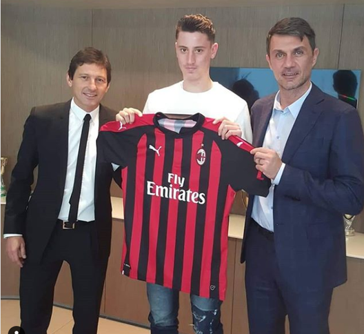 Nikolaos Michelis con Leonardo e Maldini a Casa Milan, Instagram Michelis Nikolaos Michelis con Leonardo e Maldini a Casa Milan, Instagram Michelis
