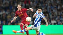 Roma, naso rotto per Karsdorp: domani l’operazione. Out al derby