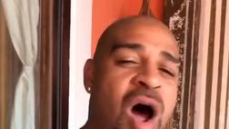 VIDEO / Ex Inter, Adriano canta in italiano sui social: follower impazziti!