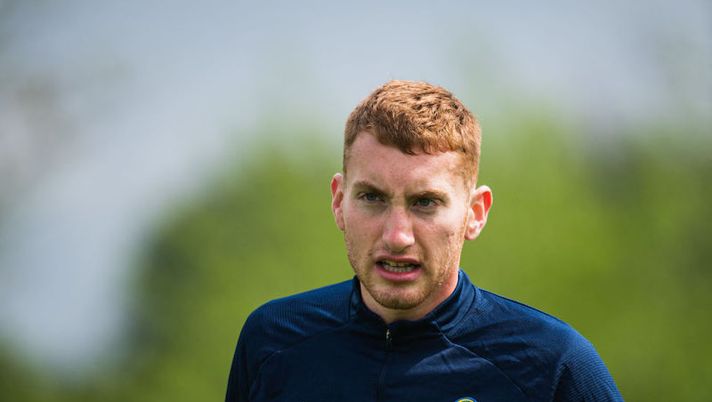 Sweden's midfielder Dejan Kulusevski attends a training session on May 26, 2021 in Bastad, Sweden, where the Swedish national football team started its preparation for the upcoming EURO 2020 football tournament. - The European championship, which was delayed from last year due to the coronavirus pandemic, is set to take place across the continent between June 11 and July 11, 2021. (Photo by Jonathan NACKSTRAND / AFP) (Photo by JONATHAN NACKSTRAND/AFP via Getty Images) Di Marzio: “Kulusevski, è arrivata l’offerta: prestito con obbligo e la Juve ha richiesto…” - immagine 1