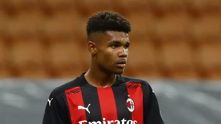 Emil Roback (attaccante AC Milan), durante Milan-Monza 4-1 dell'estate 2020 | AC Milan News (Getty Images)