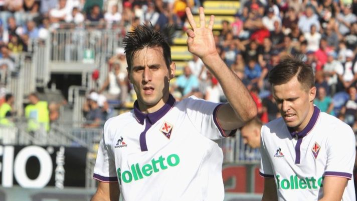 CAGLIARI, ITALY - OCTOBER 23: Nikola Kalinic of Fiorentina celebrates the goal 1-5 during the Serie A match between Cagliari Calcio and ACF Fiorentina at Stadio Sant'Elia on October 23, 2016 in Cagliari, Italy. (Photo by Enrico Locci/Getty Images) Fiorentina, pessime notizie per Bernardeschi e Vecino. E Kalinic… - immagine 1