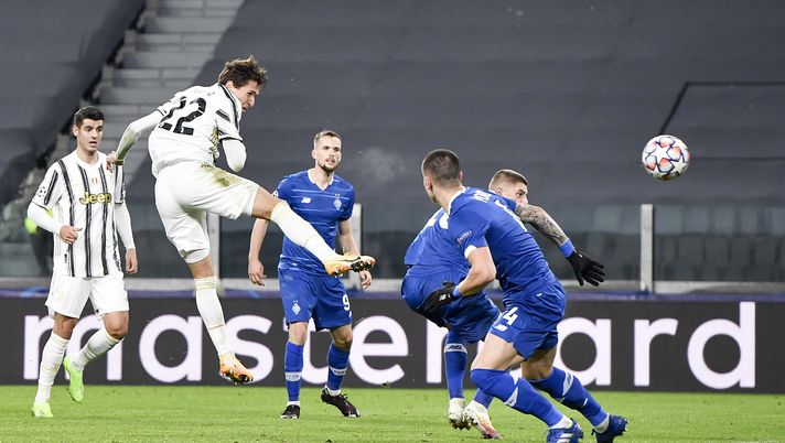 TURIN, ITALY - DECEMBER 02: Federico Chiesa of Juventus scores his team's first goal  during the UEFA Champions League Group G stage match between Juventus and Dynamo Kyiv at Allianz Stadium on December 02, 2020 in Turin, Italy. (Photo by Daniele Badolato - Juventus FC/Juventus FC via Getty Images) 