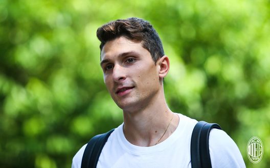 Mattia Caldara, difensore del Milan (credits: acmilan.com) 