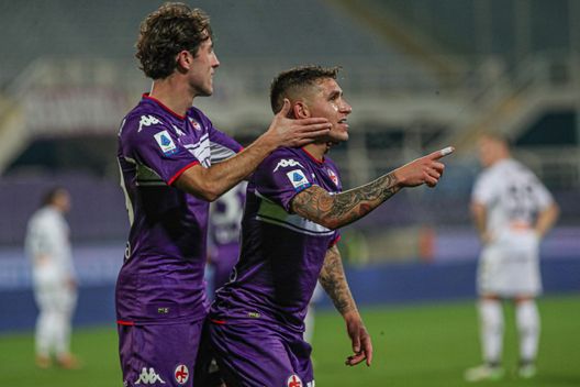 GERMOGLI PH: 17 GENNAIO 2022 FIRENZE STADIO ARTEMIO FRANCHI CAMPIONATO SERIE A TIM 2021/2022 FIORENTINA VS GENOA NELLA FOTO ESULTANZA GOL TORREIRA Torreira, Fiorentina al lavoro con l’Arsenal per il riscatto. Vlahovic…- immagine 2
