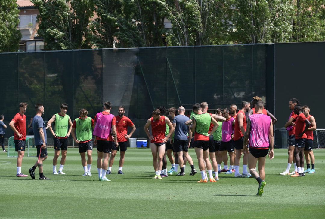 Roma, la rifinitura in vista della finale contro il Feyenoord – FOTO GALLERY - immagine 11