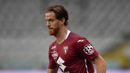 TURIN, ITALY - APRIL 26:  Cristian Ansaldi of Torino FC in action during the Serie A match between Torino FC and SSC Napoli at Stadio Olimpico di Torino on April 26, 2021 in Turin, Italy.  (Photo by Valerio Pennicino/Getty Images)