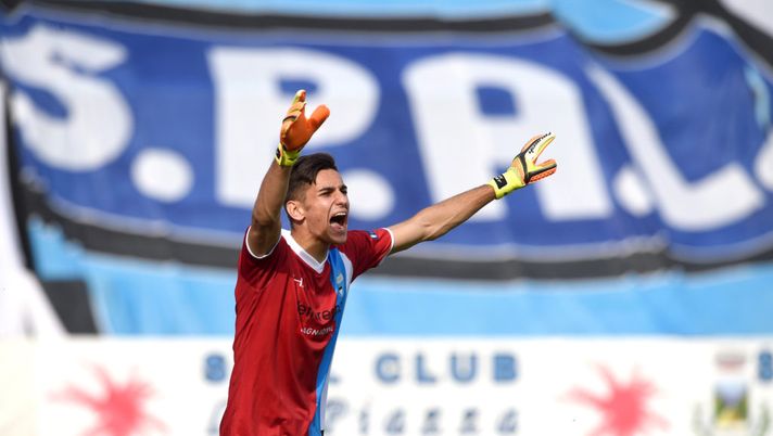Foto LaPresse/Massimo Paolone
17/09/2016 Ferrara ( Italia)
Sport Calcio
Spal vs Virtus Entella - Campionato di calcio Serie B ConTe.it 2016/2017 - Stadio "Paolo Mazza"
Nella foto: Alex Meret da indicazioni ai suoi giocatori
Photo LaPresse/Massimo Paolone
September 17, 2016 Ferrara ( Italy)
Sport Soccer
Spal vs Virtus Entella - Italian Football Championship League B ConTe.it 2016/2017 - "Paolo Mazza" Stadium
In the pic: Alex Meret shouts instructions to his players Foto LaPresse/Massimo Paolone
17/09/2016 Ferrara ( Italia)
Sport Calcio
Spal vs Virtus Entella - Campionato di calcio Serie B ConTe.it 2016/2017 - Stadio "Paolo Mazza"
Nella foto: Alex Meret da indicazioni ai suoi giocatori
Photo LaPresse/Massimo Paolone
September 17, 2016 Ferrara ( Italy)
Sport Soccer
Spal vs Virtus Entella - Italian Football Championship League B ConTe.it 2016/2017 - "Paolo Mazza" Stadium
In the pic: Alex Meret shouts instructions to his players