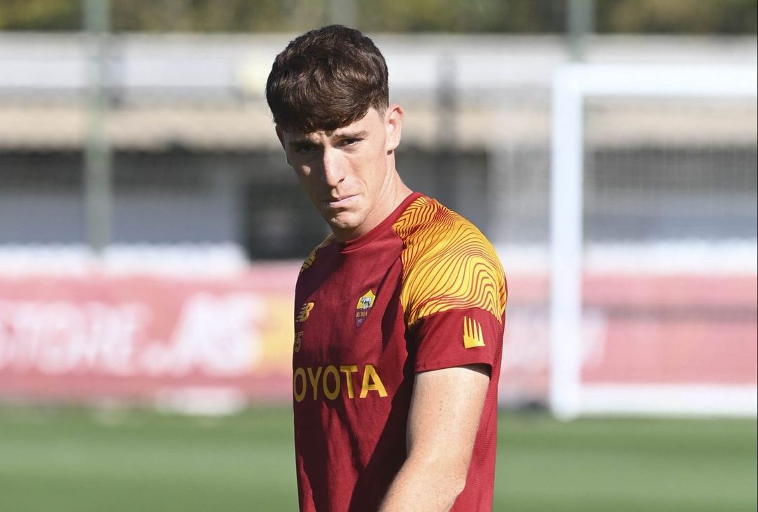 Trigoria, Karsdorp e Zaniolo ancora in gruppo. Kumbulla a parte – FOTO GALLERY - immagine 24