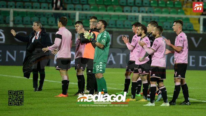 Palermo, in un VAR di guai! La tecnologia toglie rigore a Brunori e il gol a Bettella Palermo