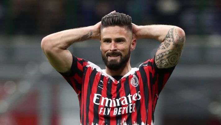 MILAN, ITALY - APRIL 04: Olivier Giroud of AC Milan reacts during the Serie A match between AC Milan and Bologna FC at Stadio Giuseppe Meazza on April 04, 2022 in Milan, Italy. (Photo by Marco Luzzani/Getty Images) Giroud: “È mancata qualità, non so se fosse rigore. Siamo frustrati, pensiamo al futuro” - immagine 1