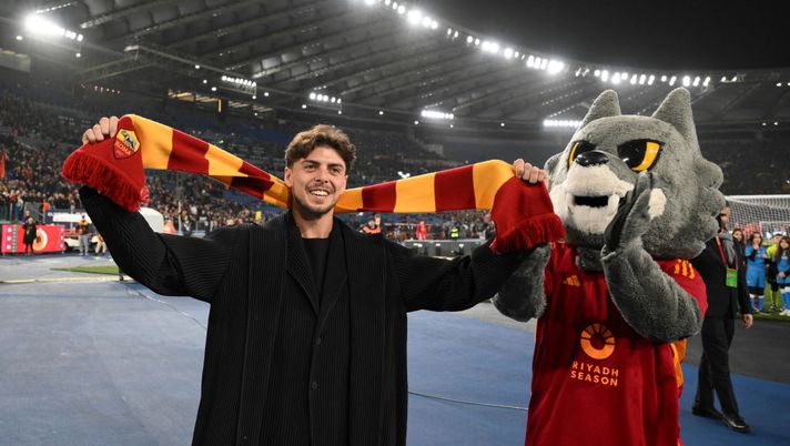 Moto GP, Di Giannantonio presenta il nuovo casco: “C’è il lupetto della Roma” – VIDEO - immagine 1