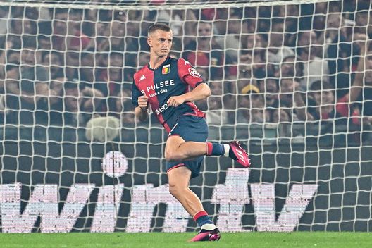 Dal bisnonno all’idolo e il prezzo: tutto su Gudmundsson. L’Inter ci pensa per giugno- immagine 4