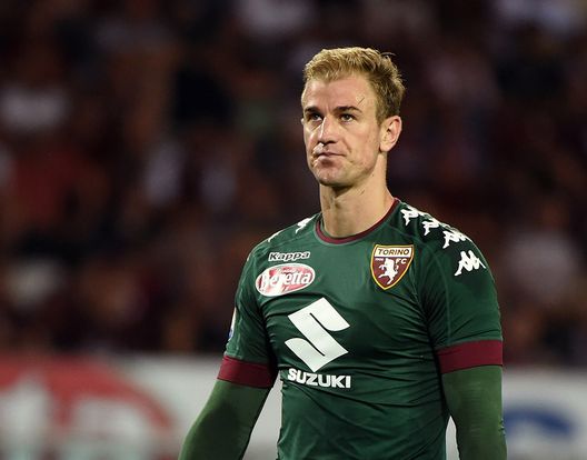  TURIN, ITALY - MAY 28: Goalkeeper of FC Torino Joe Hart speaks during the Serie A match between FC Torino and US Sassuolo at Stadio Olimpico di Torino on May 28, 2017 in Turin, Italy. (Photo by Pier Marco Tacca/Getty Images) 