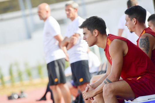 Getty Images Roma, pareggio contro il Nizza: 1-1. Dybala resta in panchina, Smalling in campo 90′- immagine 2