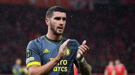 BERLIN, GERMANY - NOVEMBER 04: Marcos Senesi of Feyenoord applauds fans after their sides victory in the UEFA Europa Conference League group E match between 1. FC Union Berlin and Feyenoord at Stadion An der Alten Forsterei on November 04, 2021 in Berlin, Germany. (Photo by Stuart Franklin/Getty Images)
