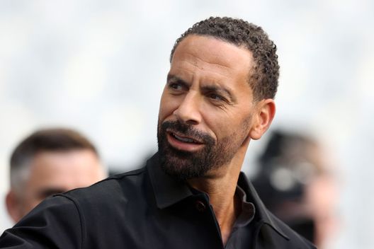 (Photo by Julian Finney/Getty Images) Varane, dal Real allo United: Rio Ferdinand “Non avrà mai visto una squadra così allo sbando”- immagine 3