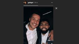 SOCIAL / Benfica, Gabigol posa con Julio Cesar e lo definisce “il migliore”