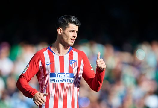 SEVILLE, SPAIN - FEBRUARY 03: Alvaro Morata of Club Atletico de Madrid reacts during the start the La Liga match between Real Betis Balompie and Club Atletico de Madrid at Estadio Benito Villamarin on February 03, 2019 in Seville, Spain. (Photo by Aitor Alcalde/Getty Images) Atletico, Morata è già pronto: “Non vedo l’ora di iniziare, la concorrenza è uno stimolo per dare il massimo” - immagine 1