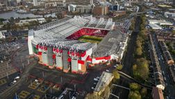 Il Manchester United apre Old Trafford: alla comunità locale in crisi per il costo della vita