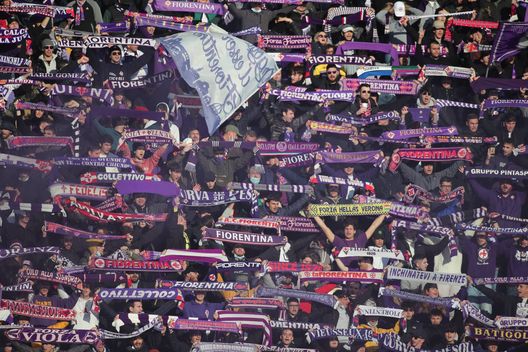 GERMOGLI PH: 11DICEMBRE 2021 FIRENZE STADIO ARTEMIO FRANCHI CAMPIONATO SERIE A TIM FIORENTINA VS SALERNITANA NELLA FOTO TIFOSI Torna il Franchi al 50%. Con la Lazio vicino il tutto esaurito- immagine 2