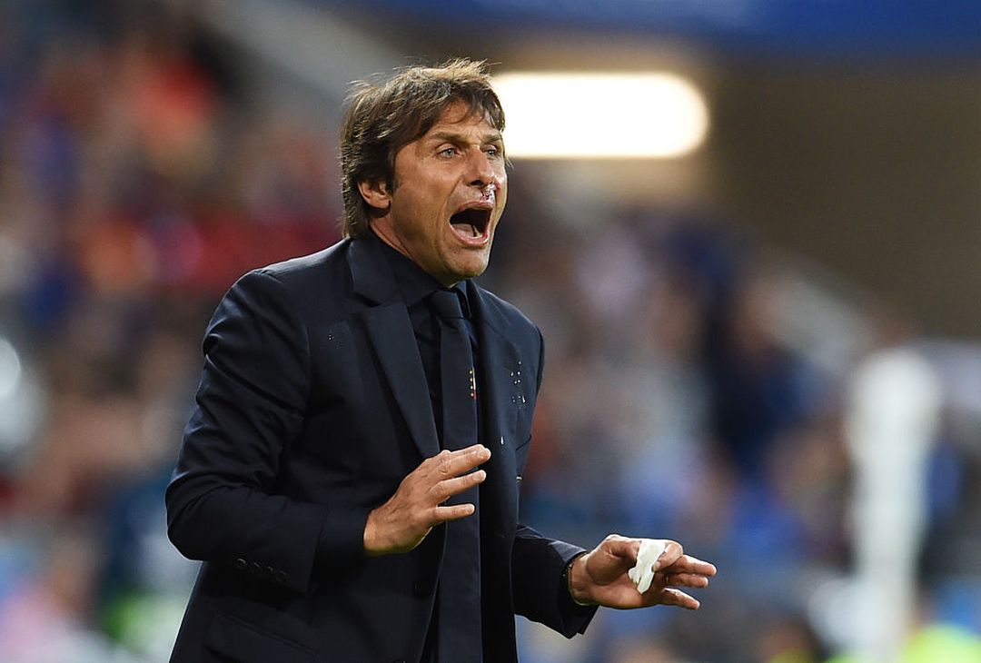  LYON, FRANCE - JUNE 13:  Antonio Conte head coach of Italy gestures during the UEFA EURO 2016 Group E match between Belgium and Italy at Stade des Lumieres on June 13, 2016 in Lyon, France.  (Photo by Claudio Villa/Getty Images) 