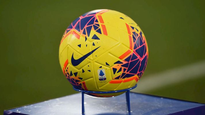 Serie A, convocata per oggi Assemblea di Lega d’urgenza: si valuta la chiusura degli stadi - immagine 1