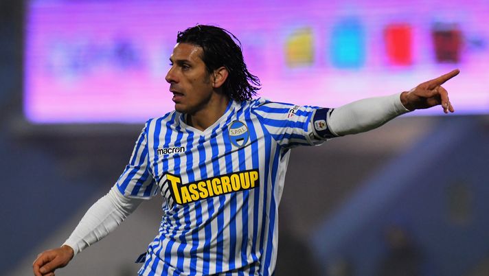 FERRARA, ITALY - DECEMBER 26: Sergio Floccari of Spal gestures during the Serie A match between Spal and Udinese at Stadio Paolo Mazza on December 26, 2018 in Ferrara, Italy.  (Photo by Alessandro Sabattini/Getty Images) 