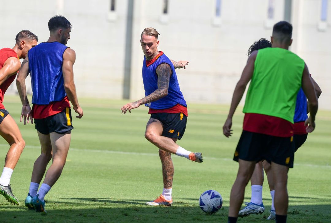 Seduta mattutina per la Roma a Tel Aviv – FOTO GALLERY - immagine 10