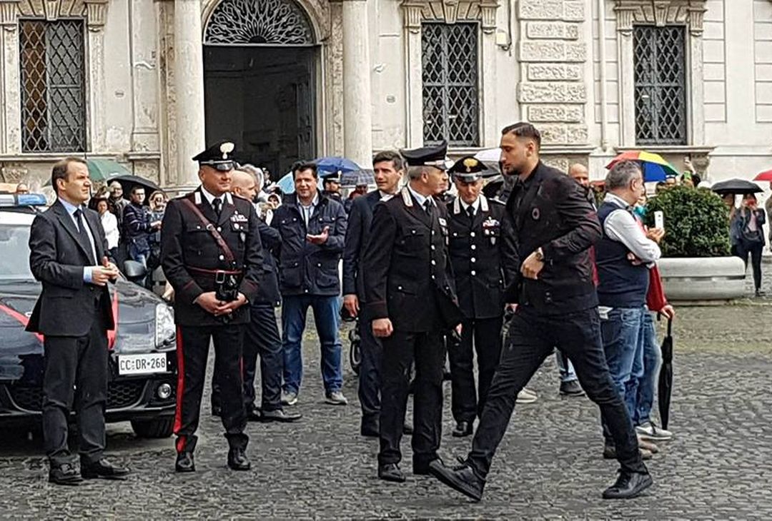 GALLERY PM – Coppa Italia, ecco l’arrivo del Milan al Quirinale - immagine 14