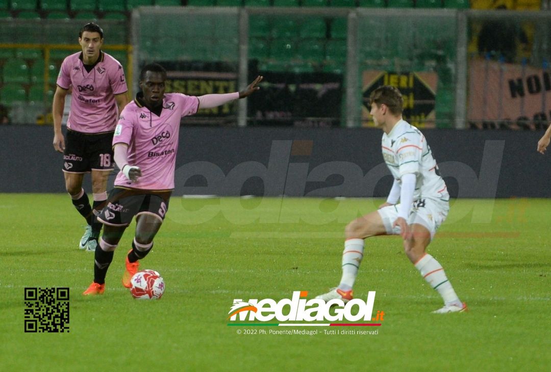 FOTO Palermo-Venezia 0-1, 14ª giornata di Serie B 2022-2023 (Gallery) - immagine 68