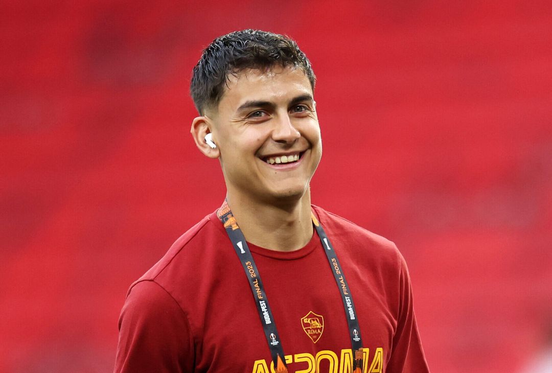 La Roma sul prato della Puskas Arena. Domani la finale – FOTO GALLERY - immagine 32