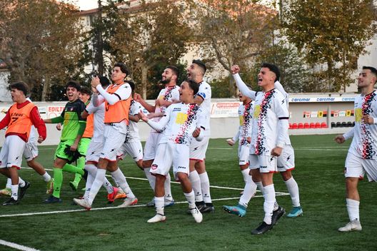 Facebook Sorrento CAMPANIA FELIX – Il Benevento non ingrana. Crisi Turris, Sorrento e Cavese campioni d’inverno- immagine 5