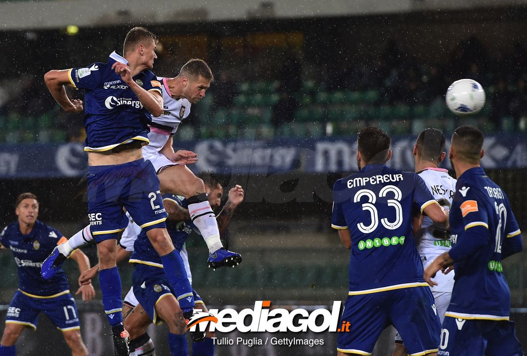  during the Serie b match between Hellas Verona and US Citta di Palermo at Stadio Marcantonio Bentegodi on November 23, 2018 in Verona, Italy. 