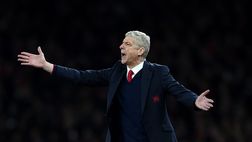 VIDEO / WENGER ATTACCA I GIOCATORI DEL BARCELLONA: «QUANDO CADONO…»