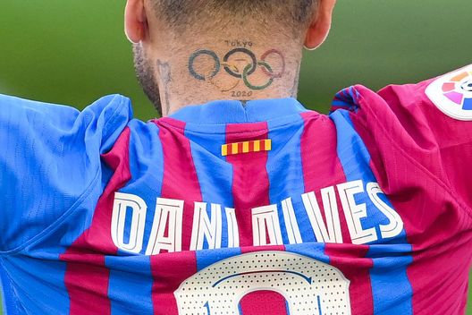 Dani Alves, attivato il protocollo anti suicidio: “Il detenuto è depresso, prese misure estreme” Dani Alves, attivato il protocollo anti suicidio: “Il detenuto è depresso, prese misure estreme” - immagine 1