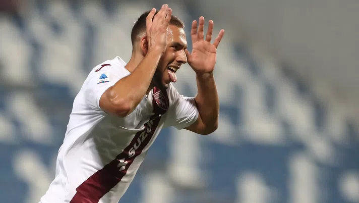 REGGIO NELL'EMILIA, ITALY - SEPTEMBER 17: Marko Pjaca of Torino FC celebrates after scoring the first goal for his team during the Serie A match between US Sassuolo and Torino FC at Mapei Stadium - Citta' del Tricolore on September 17, 2021 in Reggio nell'Emilia, Italy. (Photo by Marco Luzzani/Getty Images)