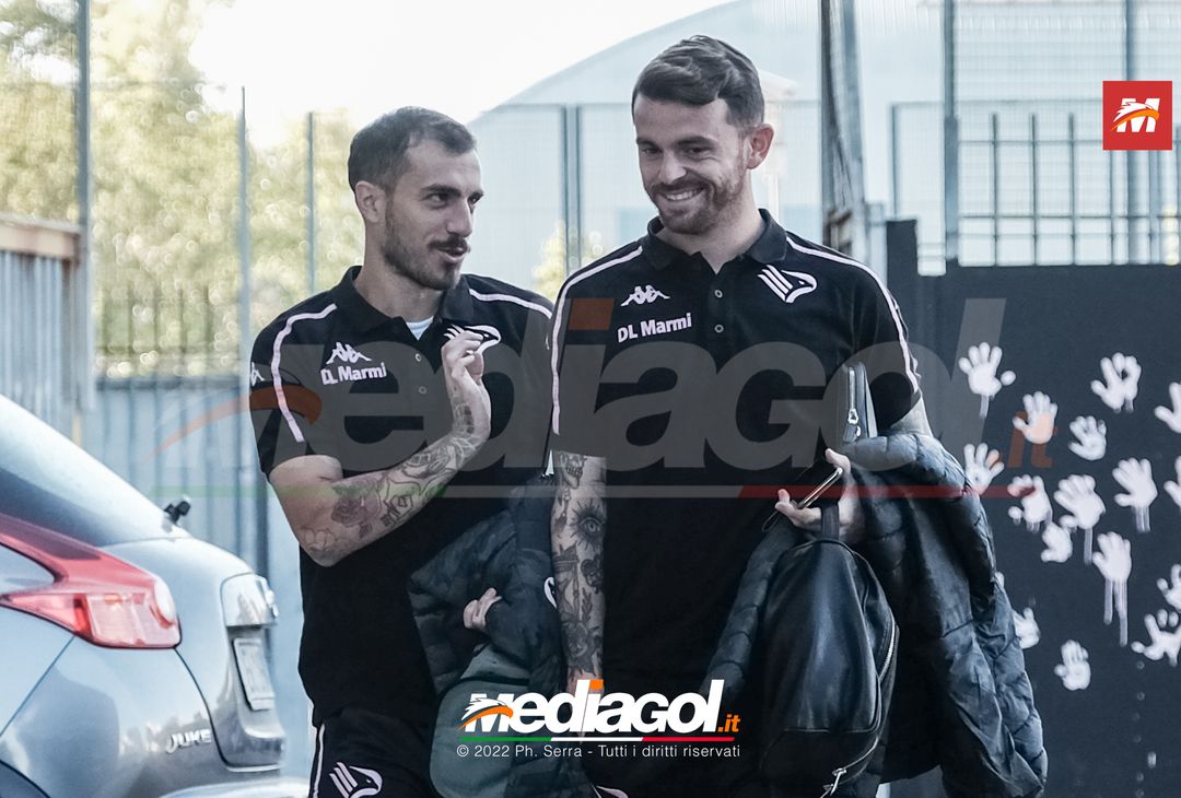 FOTO Palermo, i rosanero verso Manchester: la partenza dal “Renzo Barbera” (Gallery)- immagine 1