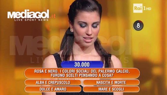 FOTO, colori del Palermo furono scelti pensando a cosa? Concorrente de L’Eredità sbaglia la risposta FOTO, colori del Palermo furono scelti pensando a cosa? Concorrente de L’Eredità sbaglia la risposta