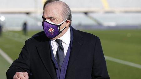 FLORENCE, ITALY - JANUARY 13: Rocco Commisso president of ACF Fiorentina during the Coppa Italia match between ACF Fiorentina and FC Internazionale at Artemio Franchi on January 13, 2021 in Florence, Italy. Sporting stadiums around Italy remain under strict restrictions due to the Coronavirus Pandemic as Government social distancing laws prohibit fans inside venues resulting in games being played behind closed doors. (Photo by Gabriele Maltinti/Getty Images) Commisso
